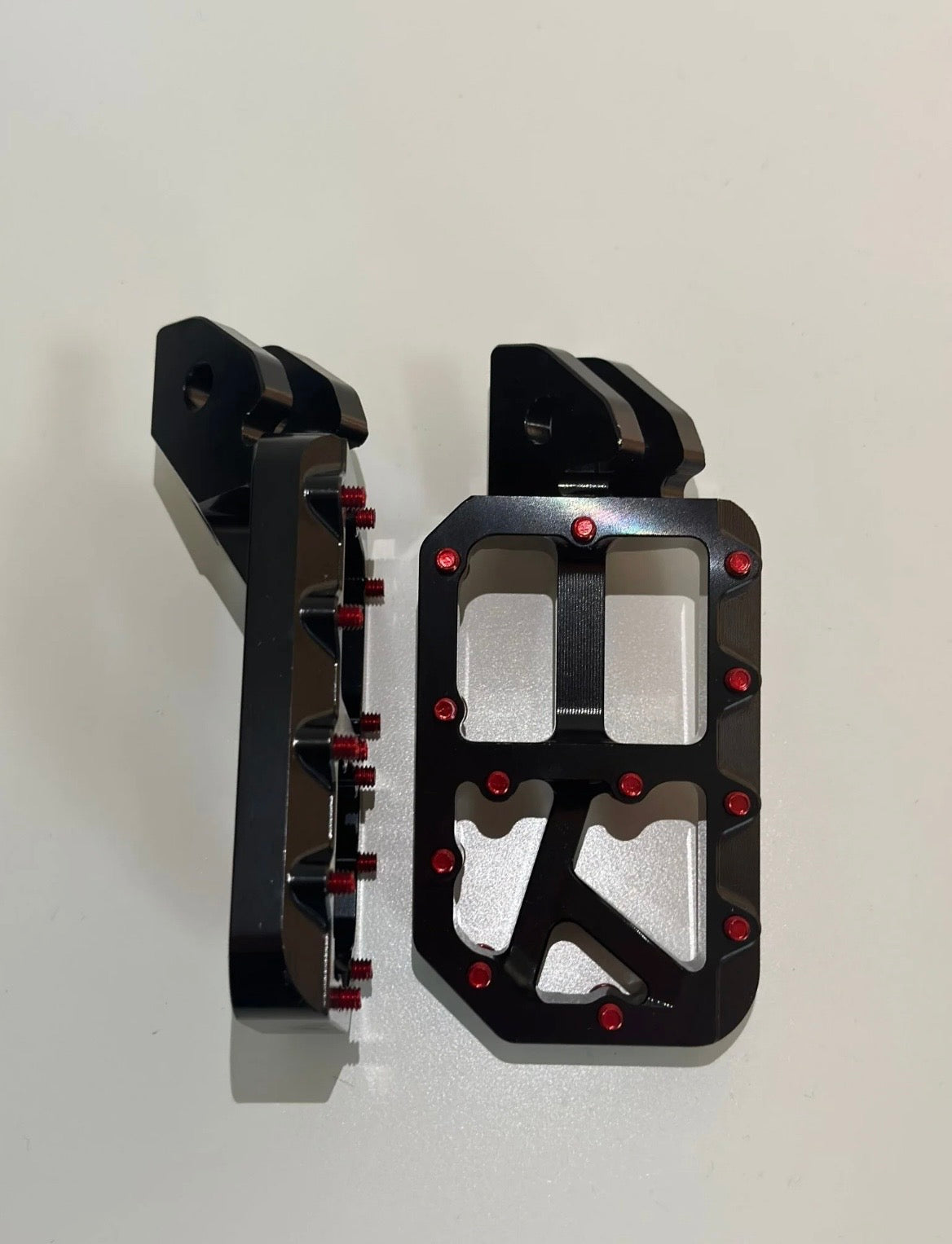 Black foot pegs